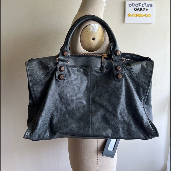 🩷BALENCIAGA Giant 21 Agneau Leather Work Bag GUC!🩷 MAKE ME AN OFFER! - Picture 2 of 16